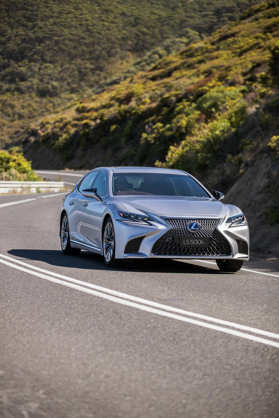  Lexus LS500h 2018 года  (AU) (фото 4 из 23)